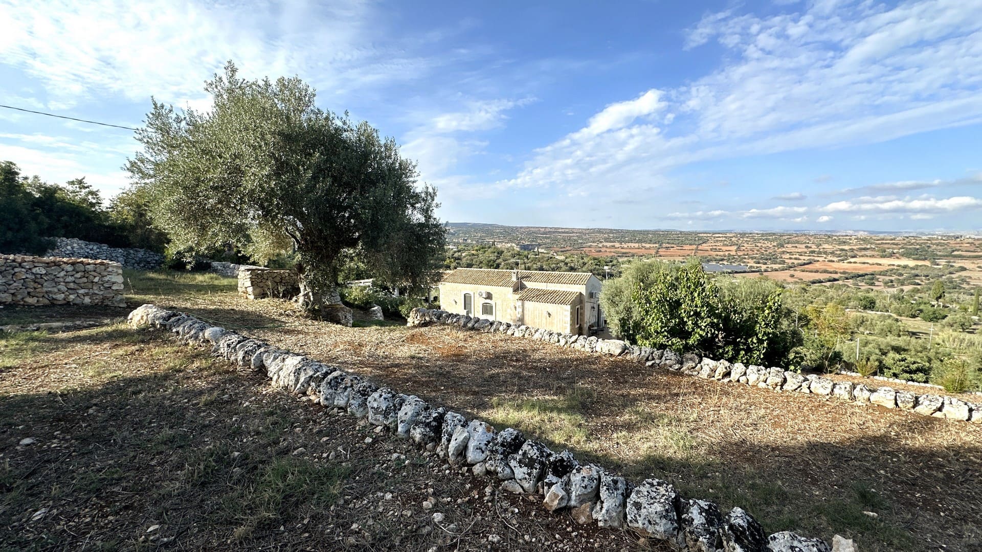 casa rurale restaurata in vendita a siracusa sicilia